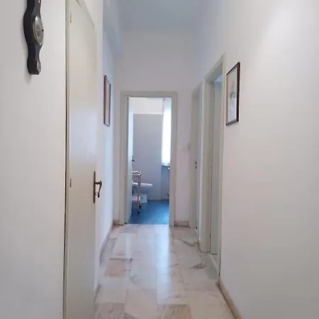 Accogliente Con Garage Sotto Casa Apartment