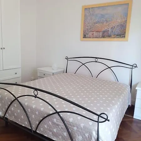Accogliente Con Garage Sotto Casa Camogli