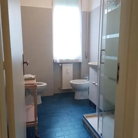 Accogliente Con Garage Sotto Casa Apartment