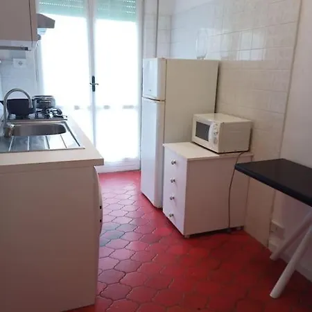 Accogliente Con Garage Sotto Casa *